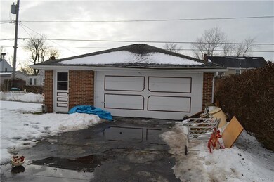 654 Shad St, North Tonawanda, NY 14120 - photo 2