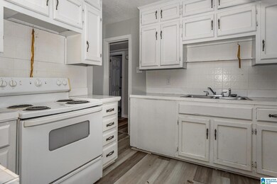 6721 Grasselli Rd, Fairfield, AL 35064 - photo 6