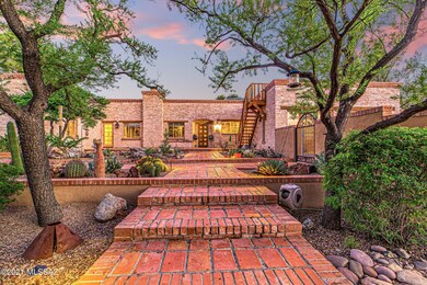 4718 N Camino Corto