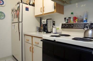 The Mariner Condominiums unit 214, Boston, MA 02109 - photo 2