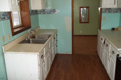 #262-15181-kitchen