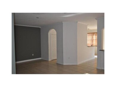 4883 NW 109 Pa, Doral, FL 33178 - photo 6