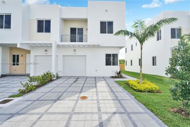 7241 NW 102nd Place unit 7241, Doral, FL 33178 - photo 2