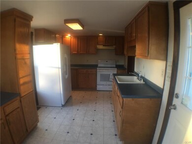 1108 N Irving St, Allentown, PA 18109 - photo 3