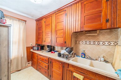 160 Division St, Woonsocket, RI 02895 - photo 6