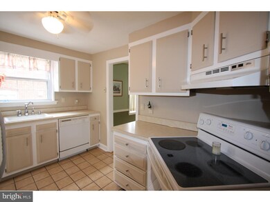 310 Tindall Rd, Wilmington, DE 19805 - photo 6