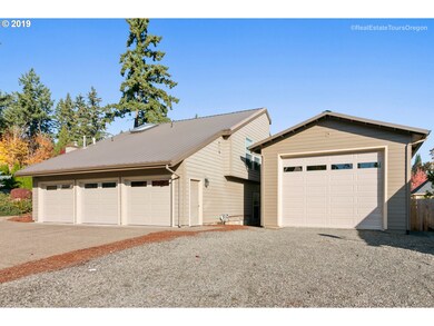 14740 SE Island Woods Ct, Clackamas, OR 97015 - photo 2