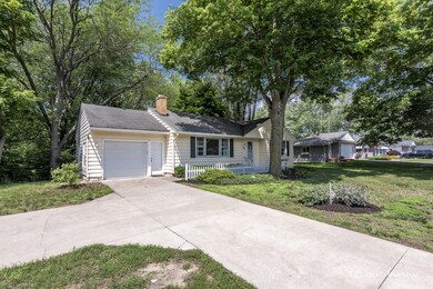 569 w 32nd-1