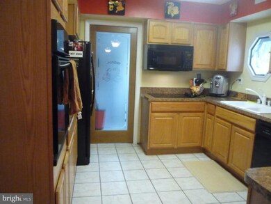 4224 Crosswick Turn, Bowie, MD 20715 - photo 3