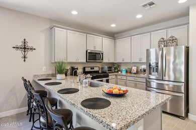 11-web-or-mls-N 108th Ave-1906-011