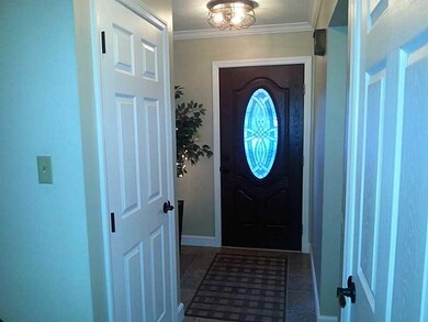 Entry/Foyer.