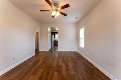 105 Kaleigh Paige Cir unit B, New Market, AL 35761 - photo 5
