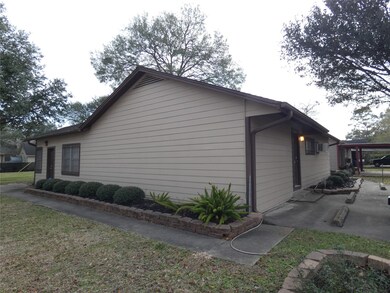 1101 James St, Rosenberg, TX 77471 - photo 3