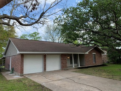 380 Windsor Square, Alvin, TX 77511 - photo 2