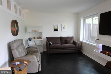 10077 Windstream Dr unit 1, Columbia, MD 21044 - photo 3