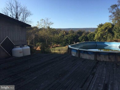 451 7th St, Slatington, PA 18080 - photo 2