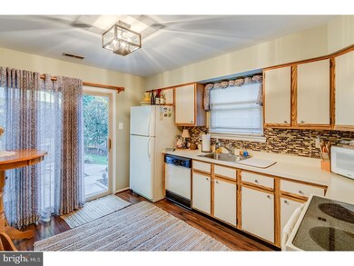 10 Horseshoe Ct, Atco, NJ 08004 - photo 7