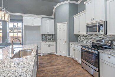 821 Easley St, White Settlement, TX 76108 - photo 4