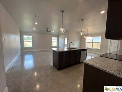 1027 Lexington Dr, Copperas Cove, TX 76522 - photo 3