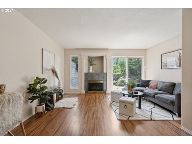 7036 NE Dogwood St, Hillsboro, OR 97124 - photo 4