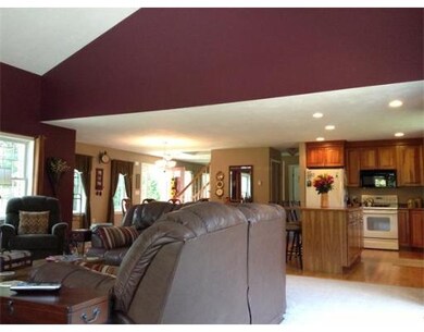 381 Bullard St, Holden, MA 01520 - photo 6