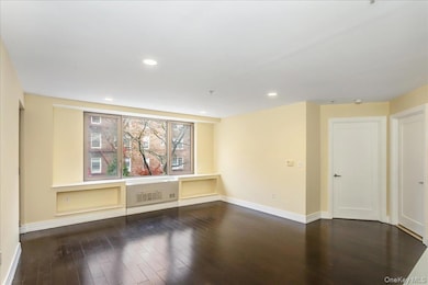 Novo 64 unit 207S, Forest Hills, NY 11375 - photo 6