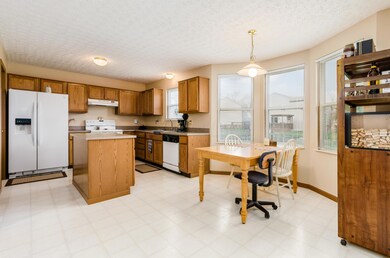 1192 Wilstone Ct, Columbus, OH 43240 - photo 6