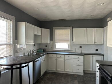 115 Winthrop St unit 2, Winthrop, MA 02152 - photo 3