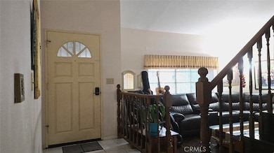 ENTRACE DOOR INTERIOR VIEW