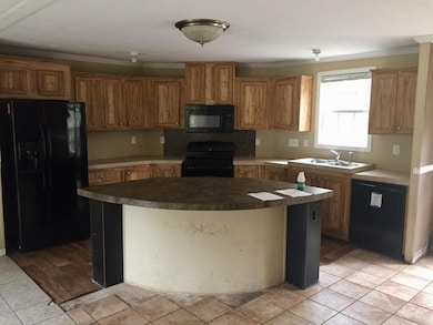 5688Hwy174Kitchen