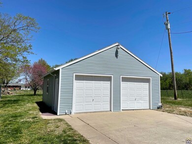 1420 NW Silverstone Rd, Topeka, KS 66618 - photo 3