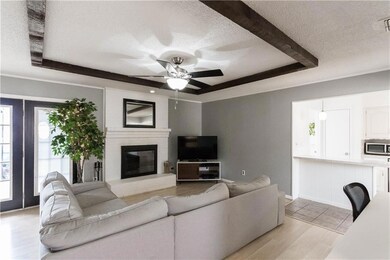 Living with new laminate wood flooring, fresh pain