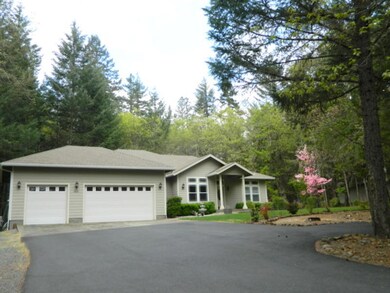 892 Barker Dr, Merlin, OR 97532 - photo 3