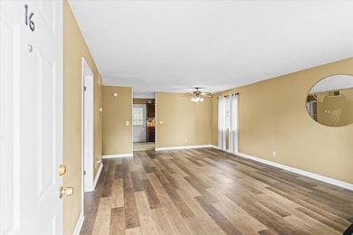 303 Crystal Place unit 16, Dalton, GA 30720 - photo 4