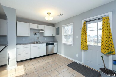 6824 N Pine St, Davenport, IA 52806 - photo 6