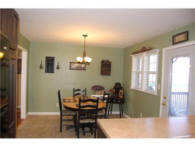 9195 N 200 W, Fountaintown, IN 46130 - photo 7