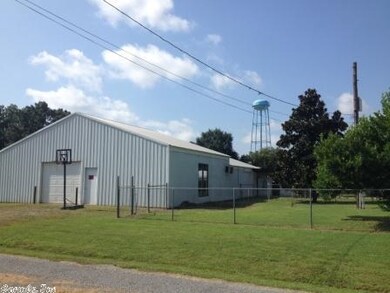 403 E 1st, McRae, AR 72102 - photo 4