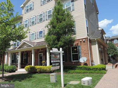 23237 Observation Dr unit 2227, Clarksburg, MD 20871 - photo 4