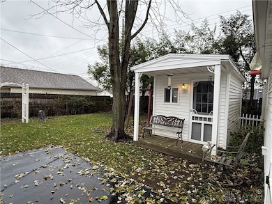 160 Locust Dr, Fairborn, OH 45324 - photo 7