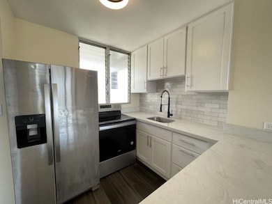 99-60 Kauhale St unit 704, Aiea, HI 96701 - photo 5