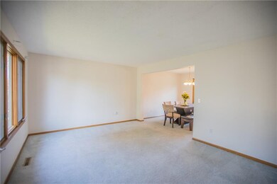 2213 Riverwoods Ave, Des Moines, IA 50320 - photo 5