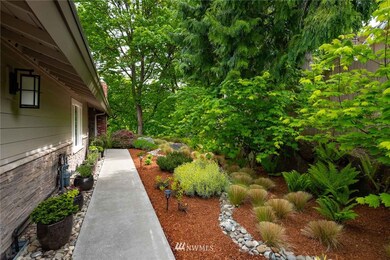8437 SE 33rd Place, Mercer Island, WA 98040 - photo 4