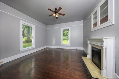 322 W Bell St, Statesville, NC 28677 - photo 7