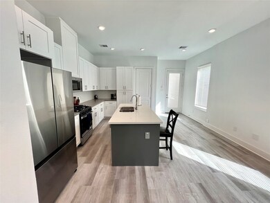 221 Oriole St unit A, Houston, TX 77018 - photo 6