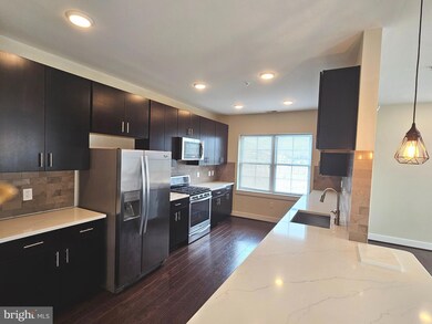 Flats At Metrowest Condominiums unit 5-105, Fairfax, VA 22031 - photo 5