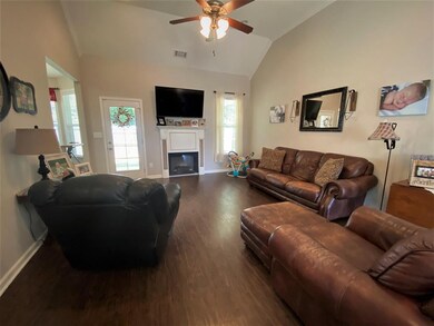 231 Christine Cir, Perry, GA 31069 - photo 3