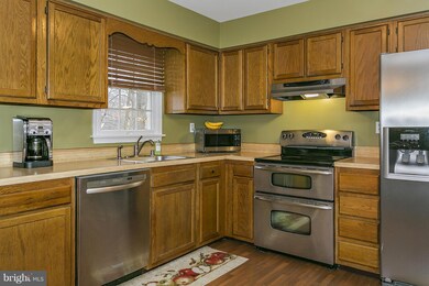 6204 Frontier Ct, Sykesville, MD 21784 - photo 3