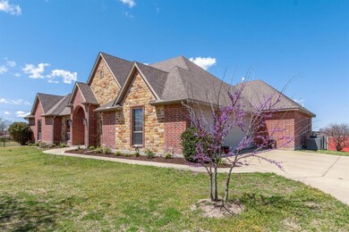 109 Serrano Ct, Weatherford, TX 76087 - photo 3