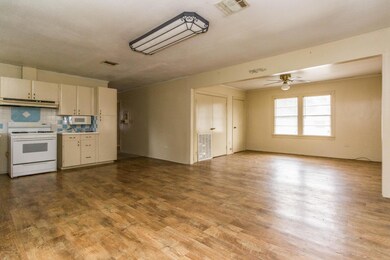 kitchen-livingroom