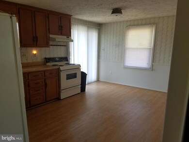 2306 Lodge Farm Rd, Sparrows Point, MD 21219 - photo 5